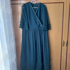 Платья
