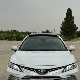 Toyota Camry 2022
