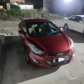 Hyundai Elantra 2013