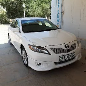 Toyota Camry 2011