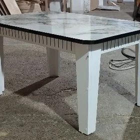 Žurnal stol