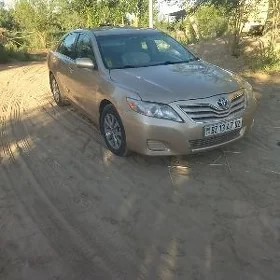 Toyota Camry 2010