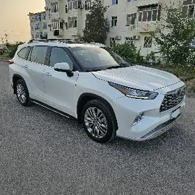 Toyota Highlander 2020