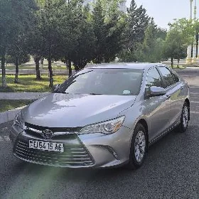 Toyota Camry 2016