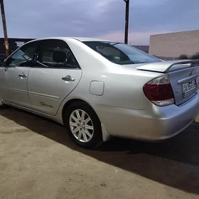 Toyota Camry 2005