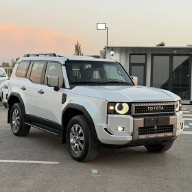 Toyota Land Cruiser Prado 2025