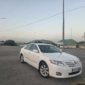 Toyota Camry 2010