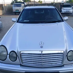 Mercedes-Benz 230E 1996