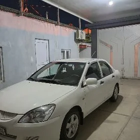 Mitsubishi Lancer 2005