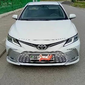 Toyota Camry 2018