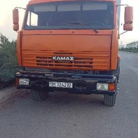 Kamaz 6520 2011