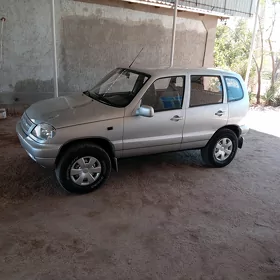 Lada Niva 2005