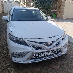 Toyota Camry 2021