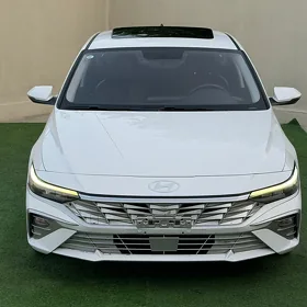 Hyundai Elantra 2025