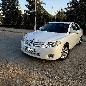 Toyota Camry 2011