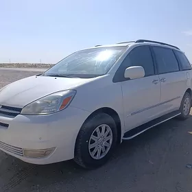 Toyota Sienna 2004