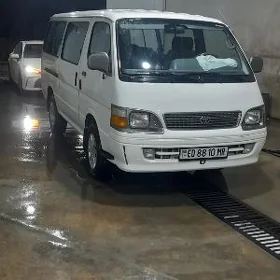 Toyota Hiace 2001