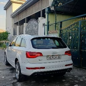 Audi Q7 2012