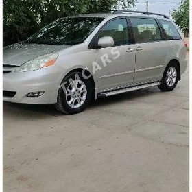 Toyota Sienna 2006