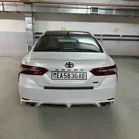 Toyota Camry 2023