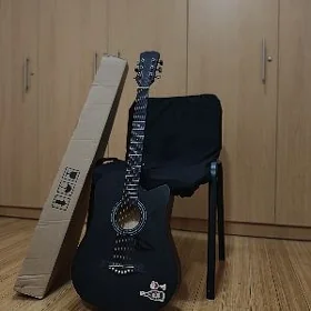 AKUSTİK GİTARA