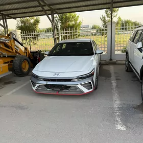Hyundai Elantra 2025