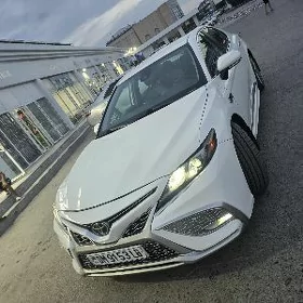 Toyota Camry 2023