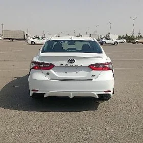 Toyota Camry 2023