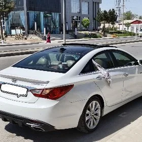 Hyundai Sonata 2011