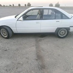 Opel Omega 1990