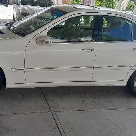 Mercedes-Benz 230E 2004