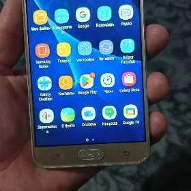 SAMSUNG J 7 PRIME
