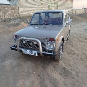 Lada Niva 1990