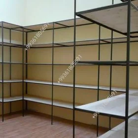 Polkalar we Stellaźlar ýasaýar