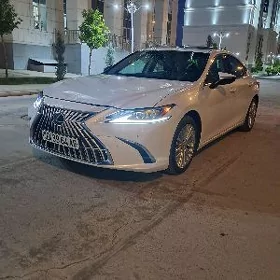 Lexus ES 350 2022
