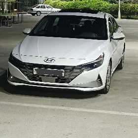 Hyundai Elantra 2021