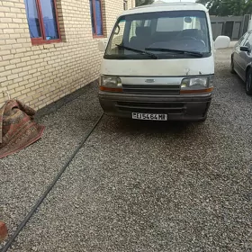 Toyota Hiace 1990