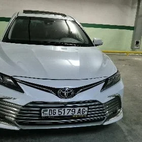 Toyota Camry 2020