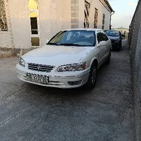 Toyota Camry 2001