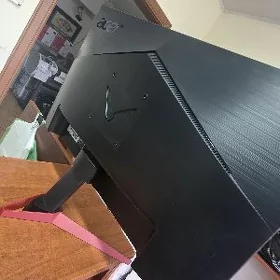 Kompýuter+ monitor