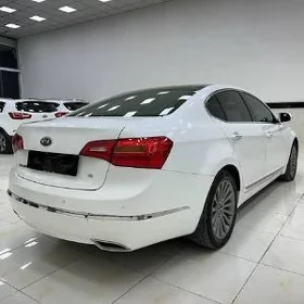 Kia Cadenza 2013