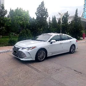 Toyota Avalon 2020