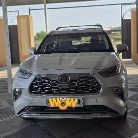 Toyota Highlander 2021