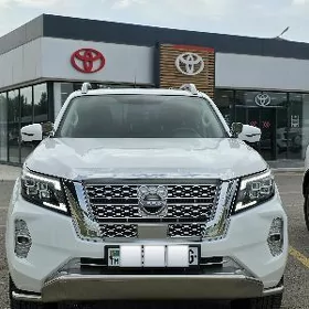 Nissan Navara 2024