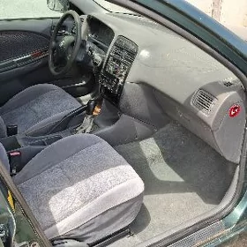 Toyota Avensis 2000