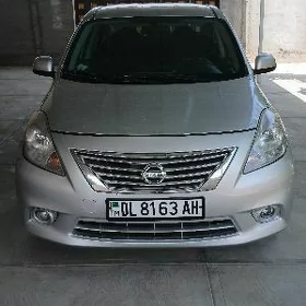 Nissan Versa 2012