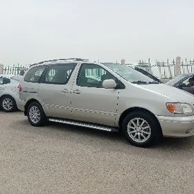 Toyota Sienna 2001