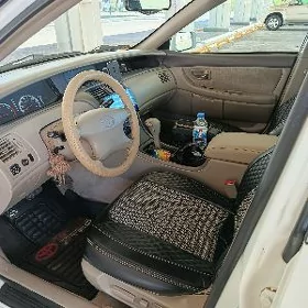 Toyota Avalon 2000