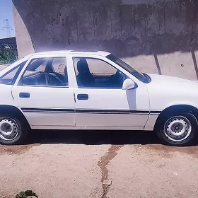 Opel Vectra 1990