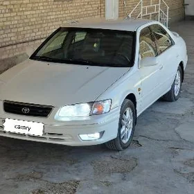 Toyota Camry 2000
